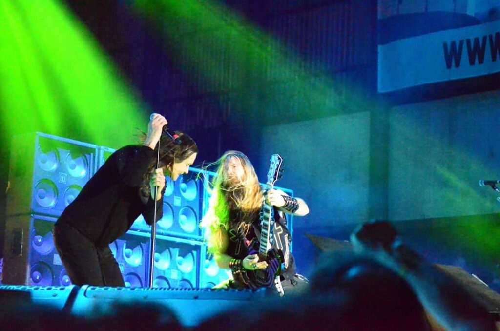 Ozzy Osbourne performing with Zakk Wylde